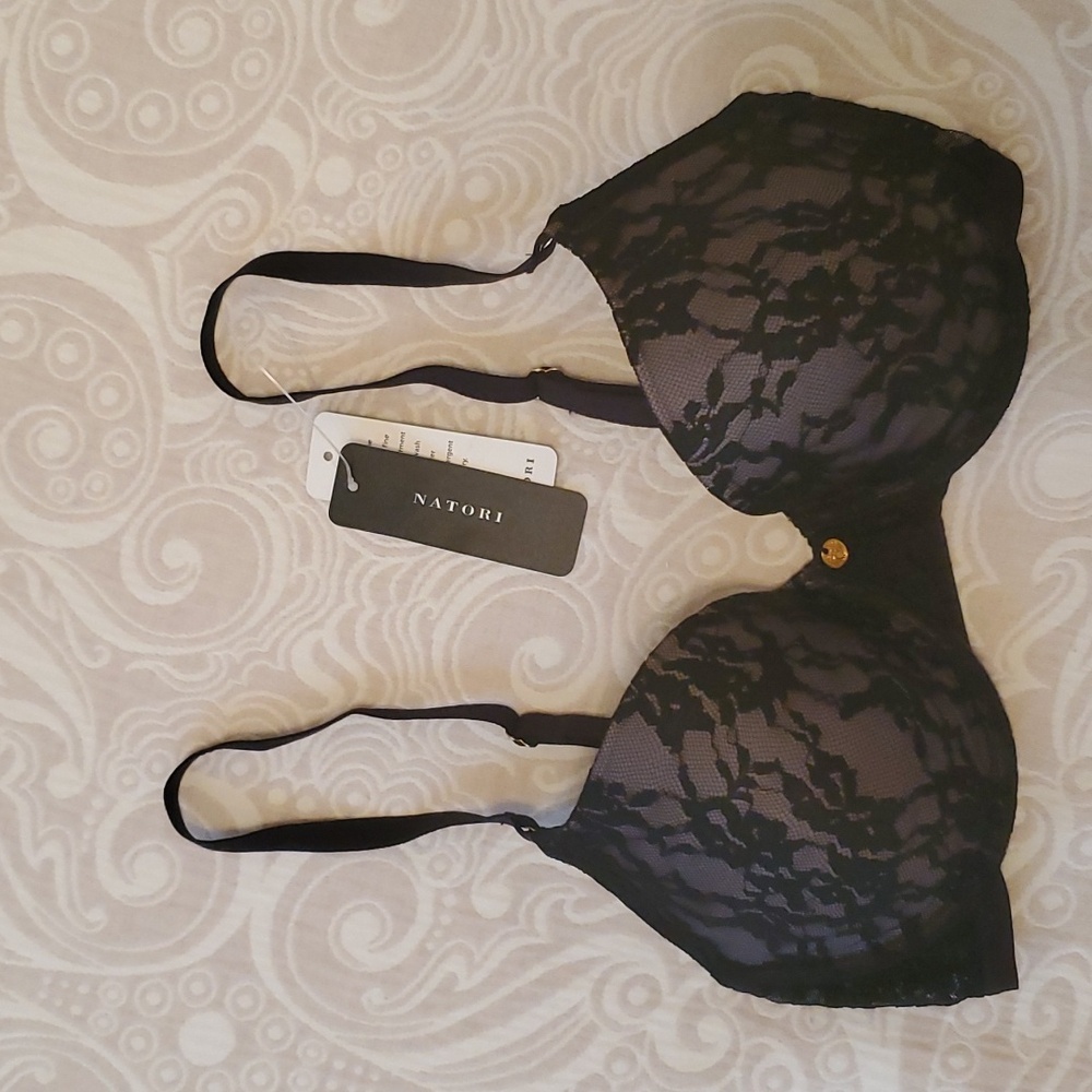 Natori black lace underwire bra NWT